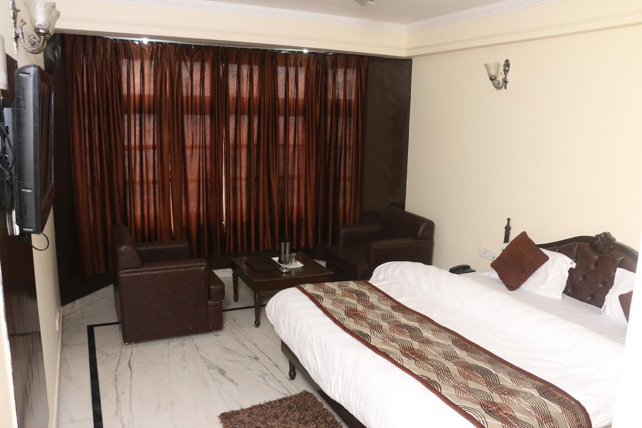 New Bharat Hotel Mussoorie Exterior foto